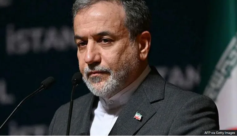 Iranischer Außenminister erkennt schwere Schäden an Kernkraftwerken an