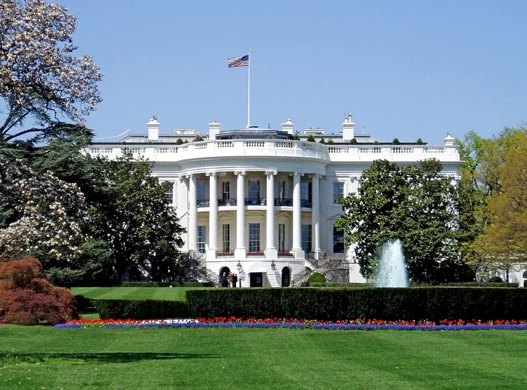 Resumption of talks with Iran, CNN Breaks details of the “Secret” in the White House