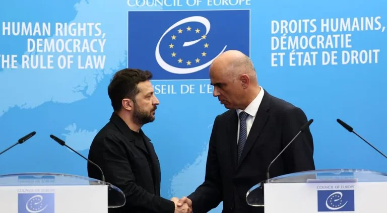 Zelensky signed agreements with KiE on establishing a war crimes grando