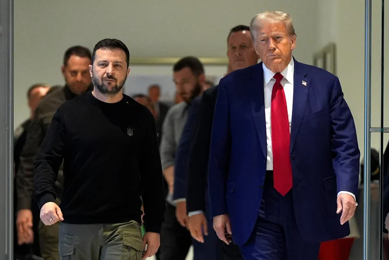 Trump chiama Zelenxyn <x0... brav'uomo...