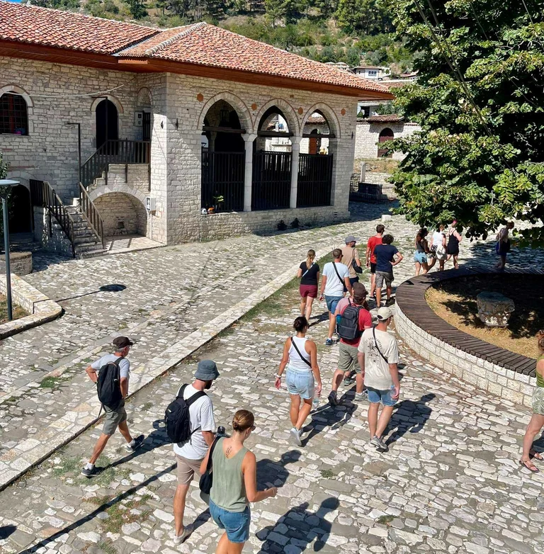 Un milione di turisti stranieri hanno visitato l'Albania nel maggio del 95 per cento dall'Europa