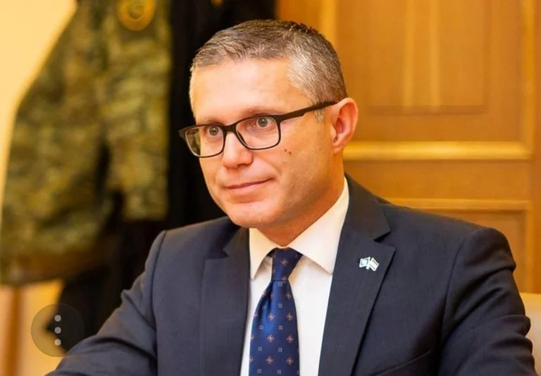 Ramadan: Full opening of the main bridge has had to be part of an active Kosovo diplomacy that does not exist