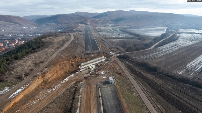 Xhaferi: No Bager in tutta l'autostrada Gjilan, il Kosovo non ha né governo né Parlamento