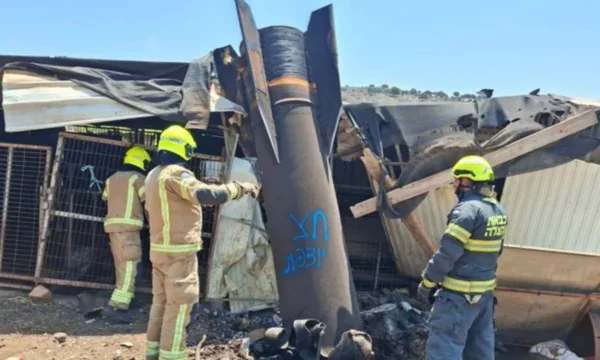 Israel publishes photo: Here's the Iranian missile that was launched during the truce.