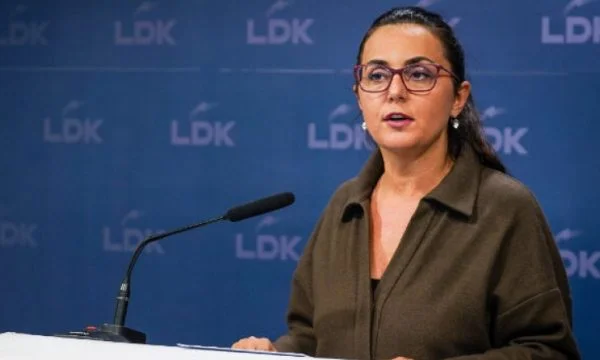 Lushaku-Sadriu: El electorado nos pide que no coalicionemos con LVVV