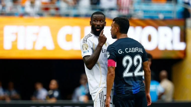 La FIFA enquête sur les allégations d'insulte raciste dans le match de Rudger - Cabral lors du match du Real Madrid