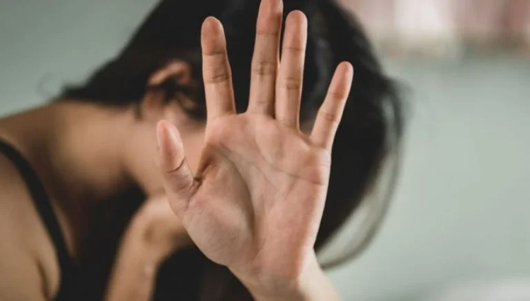 Malisheve: A husband physically attacks his wife, ends up holding back