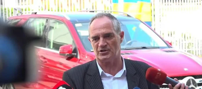 Hasani says he will vote PDK-VVV coalition on one condition