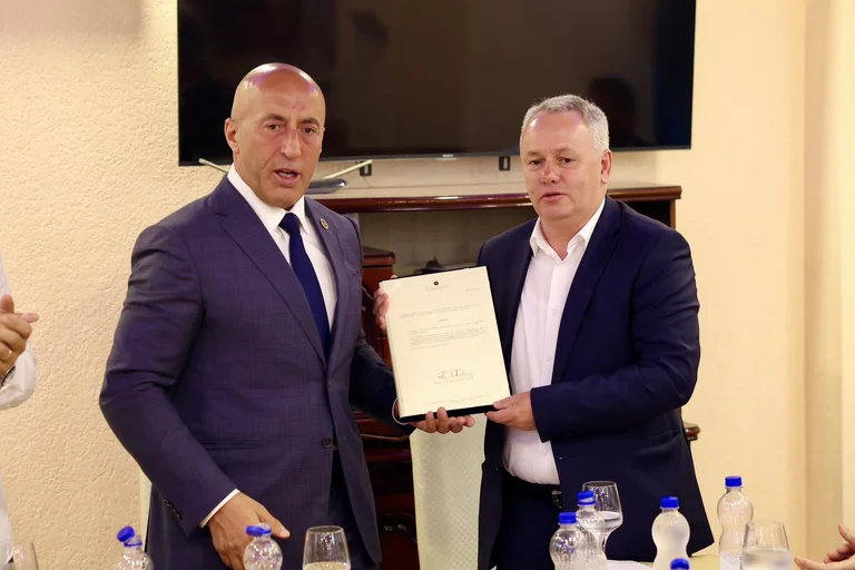 Haradinaj annuncia Agron Kuci come candidato AAKić per il presidente di Junik