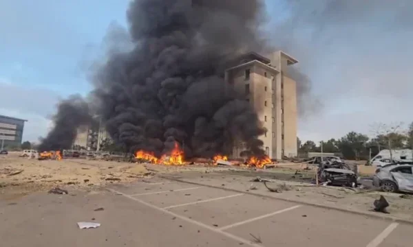 Fire near Microsoft offices in Be '%er Sheva, southern Israel five injured
