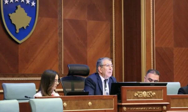 Dehar perde di più quando si imposta la sessione successiva, dice “ci incontriamo il 21 giugno 2005
