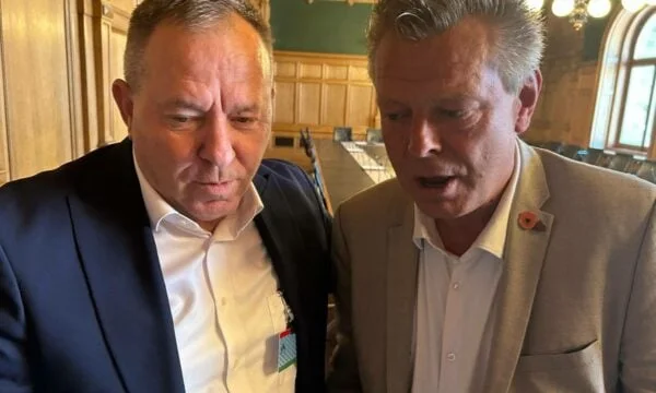 Gucati trifft sich mit Schweizer MP Nausee, diskutiert auch die Behandlung an ehemalige KLA-Leiter in Den Haag