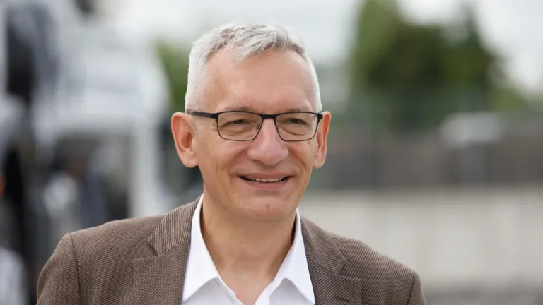 Deutschland wählt den neuen Geheimdienstchef, BND)