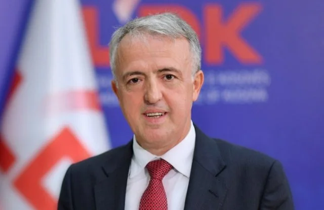 Hamiti: Ikja e qytetarëve nga Kosova tregon për humbjen e shpresës tek qeveria Kurti