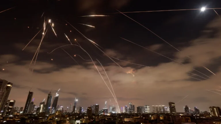 Irán advierte a los residentes de Tel Aviv y Haifa que evacuen