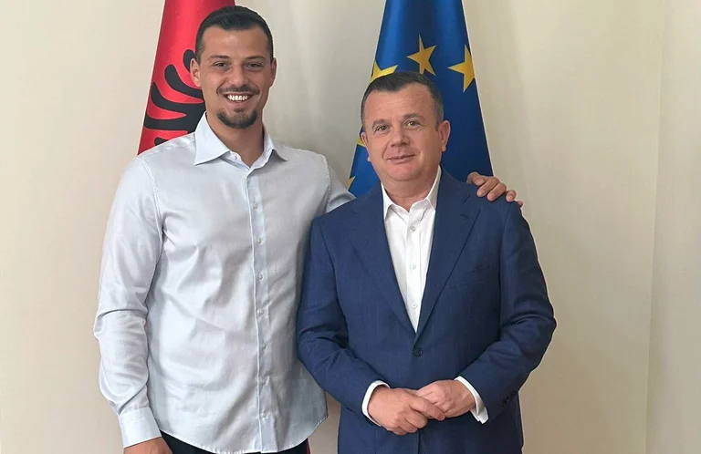 Andrew visits Balla, conveys Thaci's wishes for Albanian elections