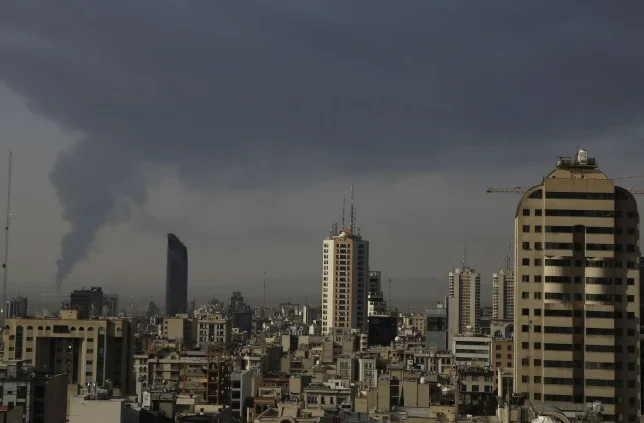 Israele dice il pieno controllo di Teheran Sky