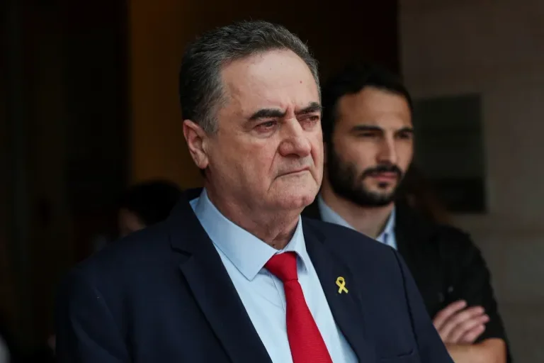 Der israelische Minister warnt den iranischen obersten Führer: Du kannst wie Saddam Hussein beenden.