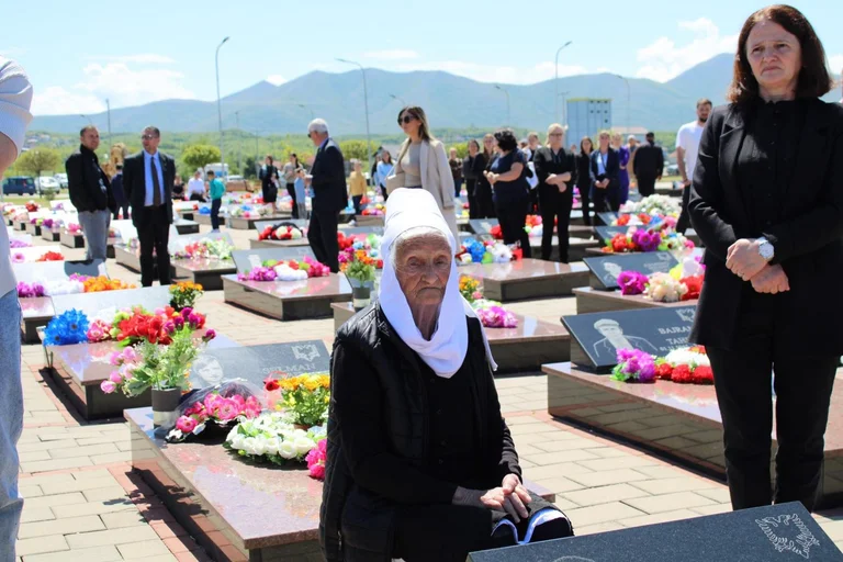 Caso de masacre de la corte no incluso los acusados