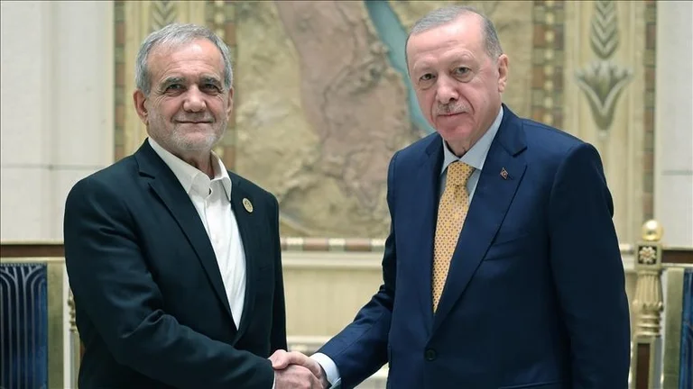 Türkischer Präsident im Gespräch mit dem iranischen Amtskollegen verurteilt israelische Angriffe auf den Iran