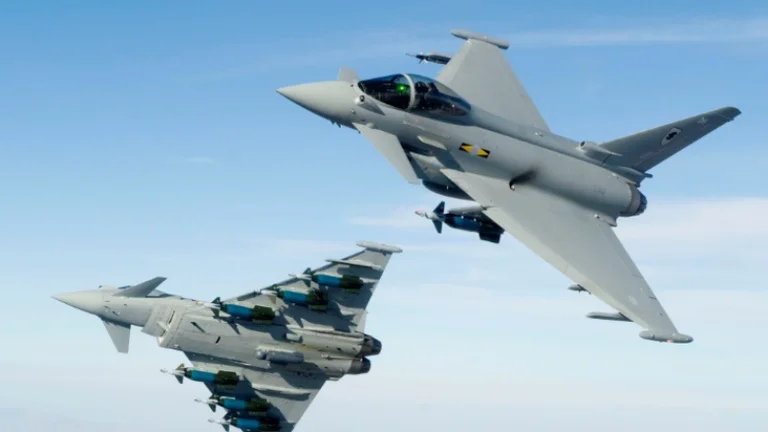 Gran Bretaña envía aviones de guerra a Oriente Medio
