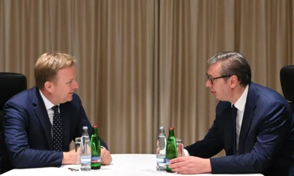 Sorensen über das Treffen mit Vucinqi: Diskussion der Normalisierung von Berichten mit dem Kosovo