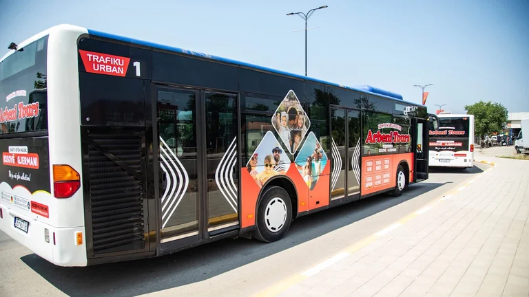 Ferizaj zum ersten Mal aus Urban Public Transport