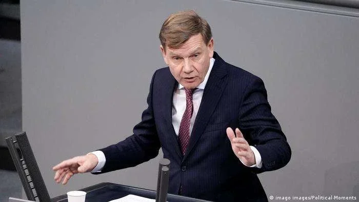 Deutscher Außenminister: Israel hat ein legitimes Recht, seine Existenz zu schützen