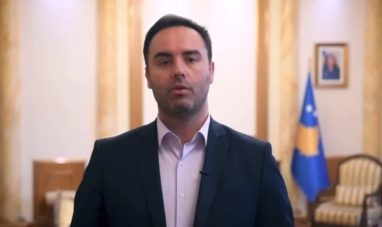 Konjufca: Përgjegjësia kryesore për rritjen e numrit të infektimeve dhe vdekjeve është e qeverisë