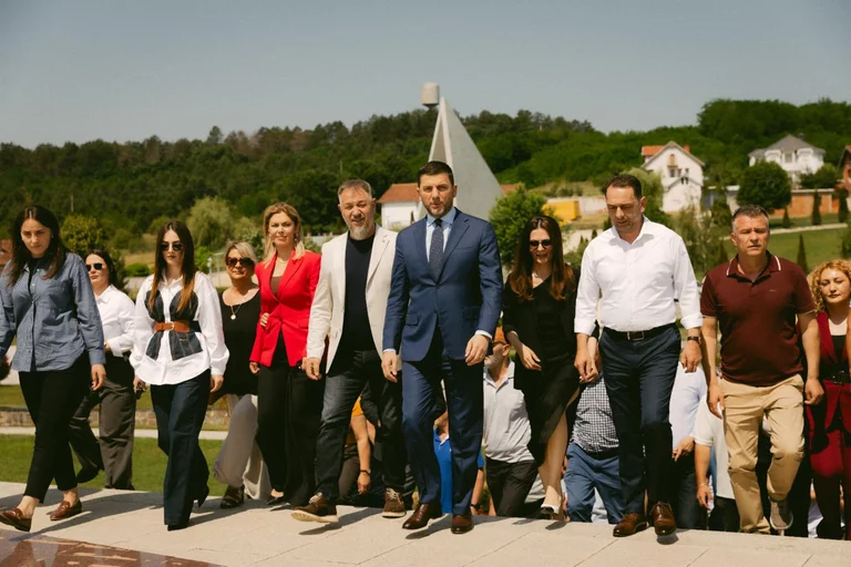 Krasniqi for Freedom Day: We hope it will be the last to record without Thaci, Veselin, Krasniqi and Selimi