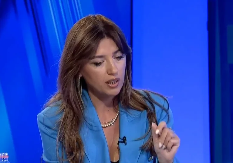 No Negociata, Vetevendosje hizo lo siguiente: Albulen Haxhiu ahora dice: "No hemos estado hablando de ninguna negociación sin principios"