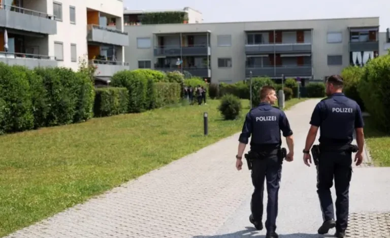 Attacco tragico alla scuola austriaca, la polizia a casa dell'autore ha trovato una bomba