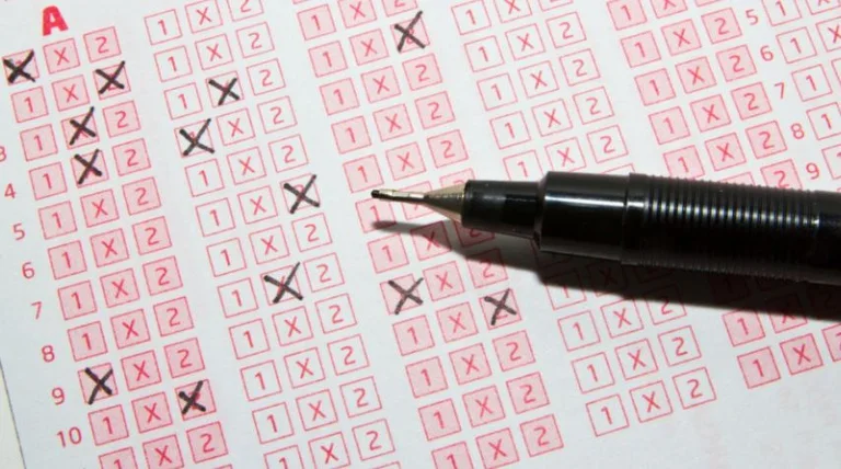Il canadese vince la lotteria quattro volte, conta più di $2,5 milioni