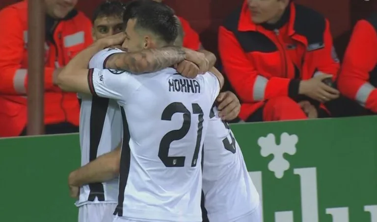 Primera pieza cerrada con 1:1 entre Albania y Letonia