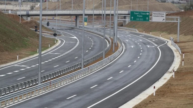 À partir d'aujourd'hui, un tronçon de l'autoroute <x0 est temporairement fermé