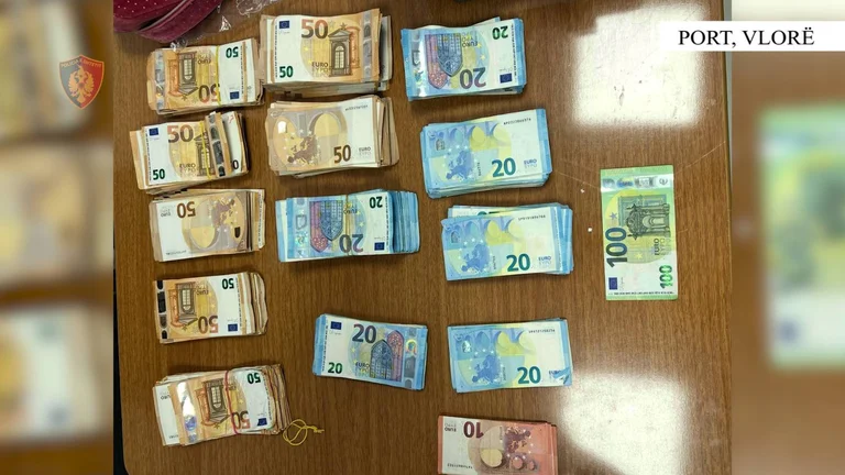 43 ans tente de mettre plus de 45 mille euros non déclarés en Albanie, saisis par la police