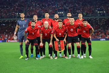 Albanien spielt mit Lettland heute Abend, hohe Unterstützung von Gerichten erwartet
