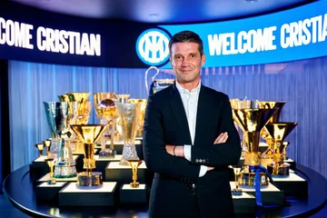 Offizieller: Crisitan Chivu übernimmt die Führung in Inter