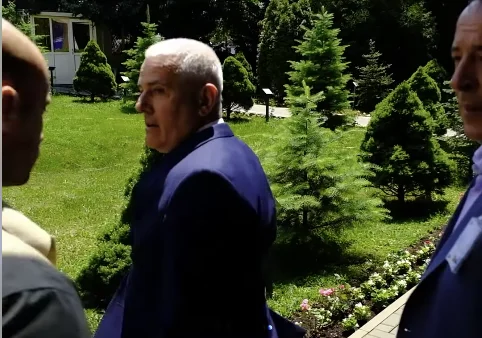 Un momento che non dovrebbe essere perso: E' cosi' che tornate a Svechla-Koci dopo che ho detto al vostro <x0... (Video)