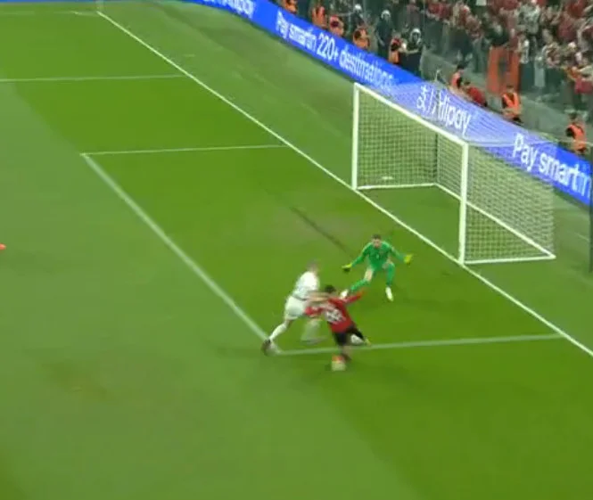Albania very close to goal, starts in a way of fire.