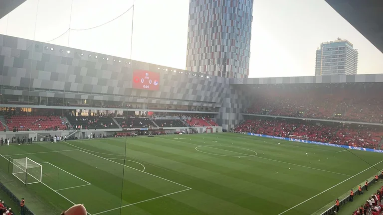 “Morra word” returns to “Air Albania” stadium (Video)