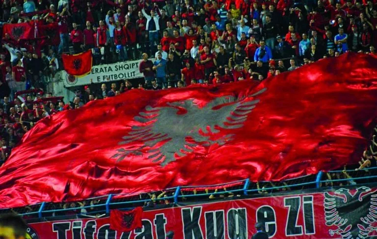 I tifopoli rossi e neri non partecipano alla partita Albania-Serbia!