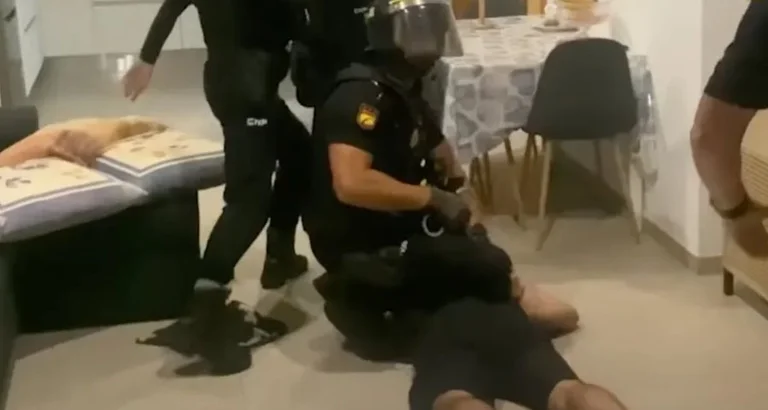 Spanien zerlegt größte Kokainorganisation, 48 verhaftet