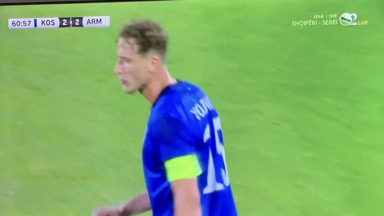 GOOOOOL ) Kosovo équivaut nombres, Vojvoda marques par pénalité