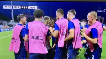 GOOOOOOOOOL A Name der Supergogue verleiht Kosovo Vorherrschaft