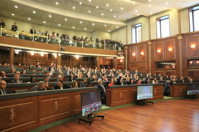 Sessions mit “Bayram” in der Mitte sammeln wieder zumorrowe MPs