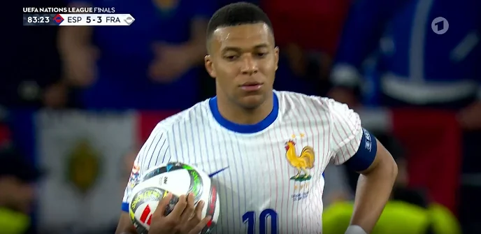 GOOOL: France marks for third time