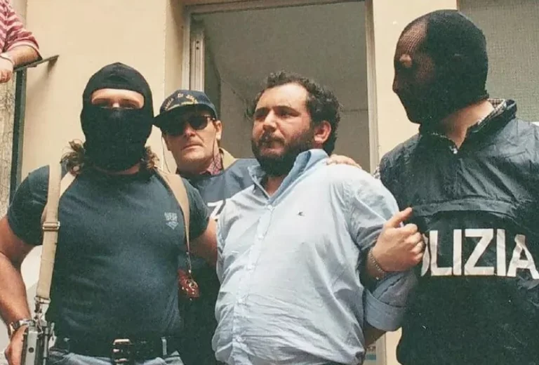 Gana la total libertad de la infame maqueta italiana