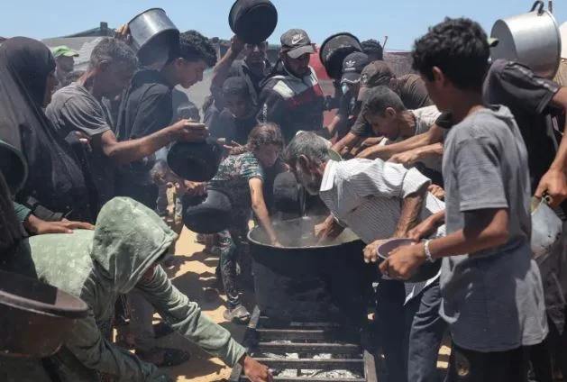 Il punto di soccorso di Gaza rimane chiuso dopo l'uccisione contro decine di civili