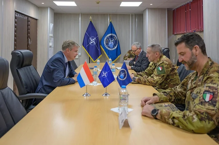 Bardoni meets Dietzin, talks of Kosovo military personnel dislocation